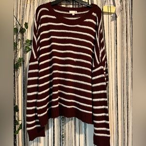 STRIPPED MARRÓN SWEATER